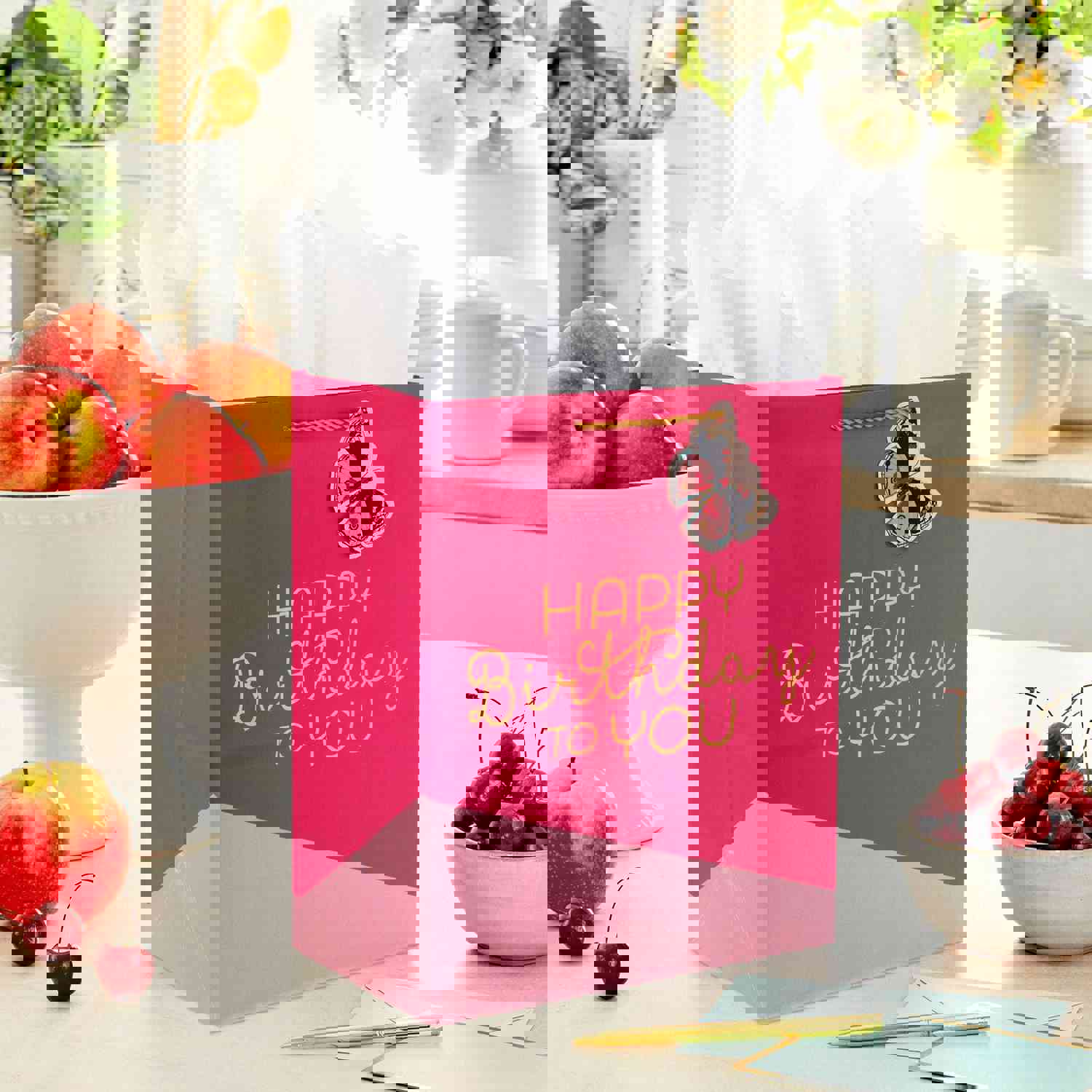 Hallmark: 13 Happy Birthday on Pink Large Gift Bag