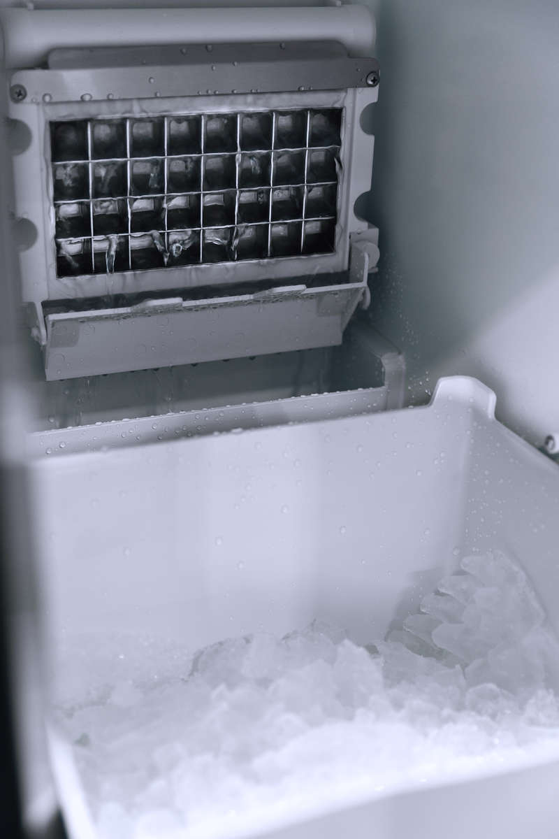 Summerset SSIM-15 Outdoor Ice Maker