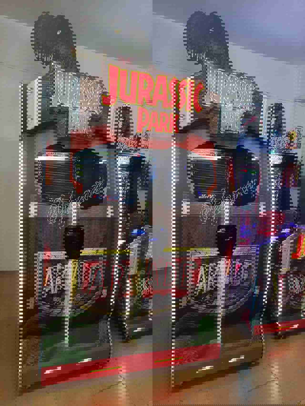 Jurassic Park Gun Shooting Arcade Machine Motion Version With House Shell