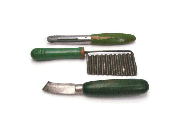 Vintage Green Handle Kitchen Gadgets Set for Cheese and Fruit