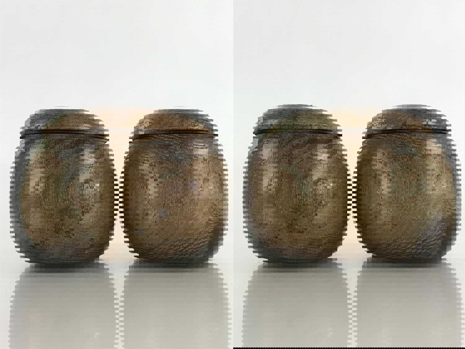 Vintage Japanese Go Stone Goishi Game Piece Set with Wooden Bowls