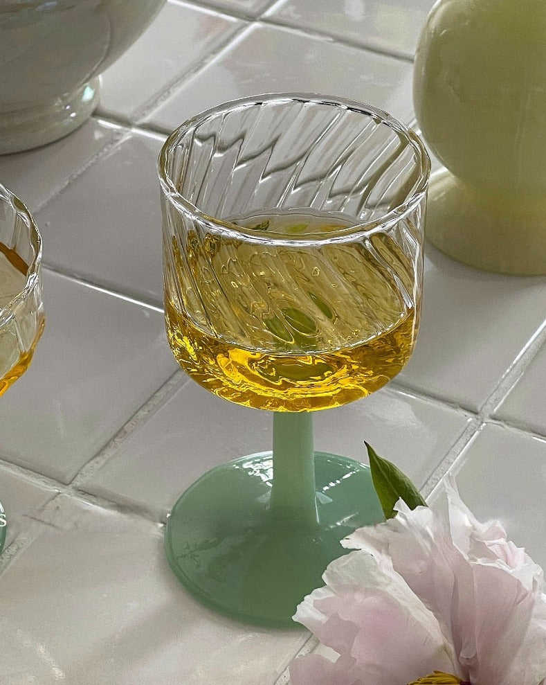 Vintage Style Wine Glass - Heat-resistant Glass with Various Sizes