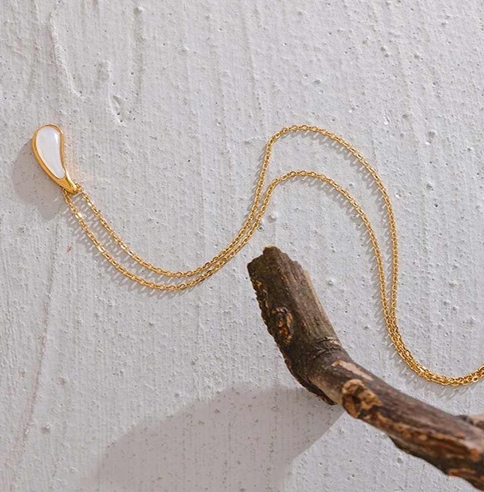 The Nina Natural Shell Tear Drop Necklace