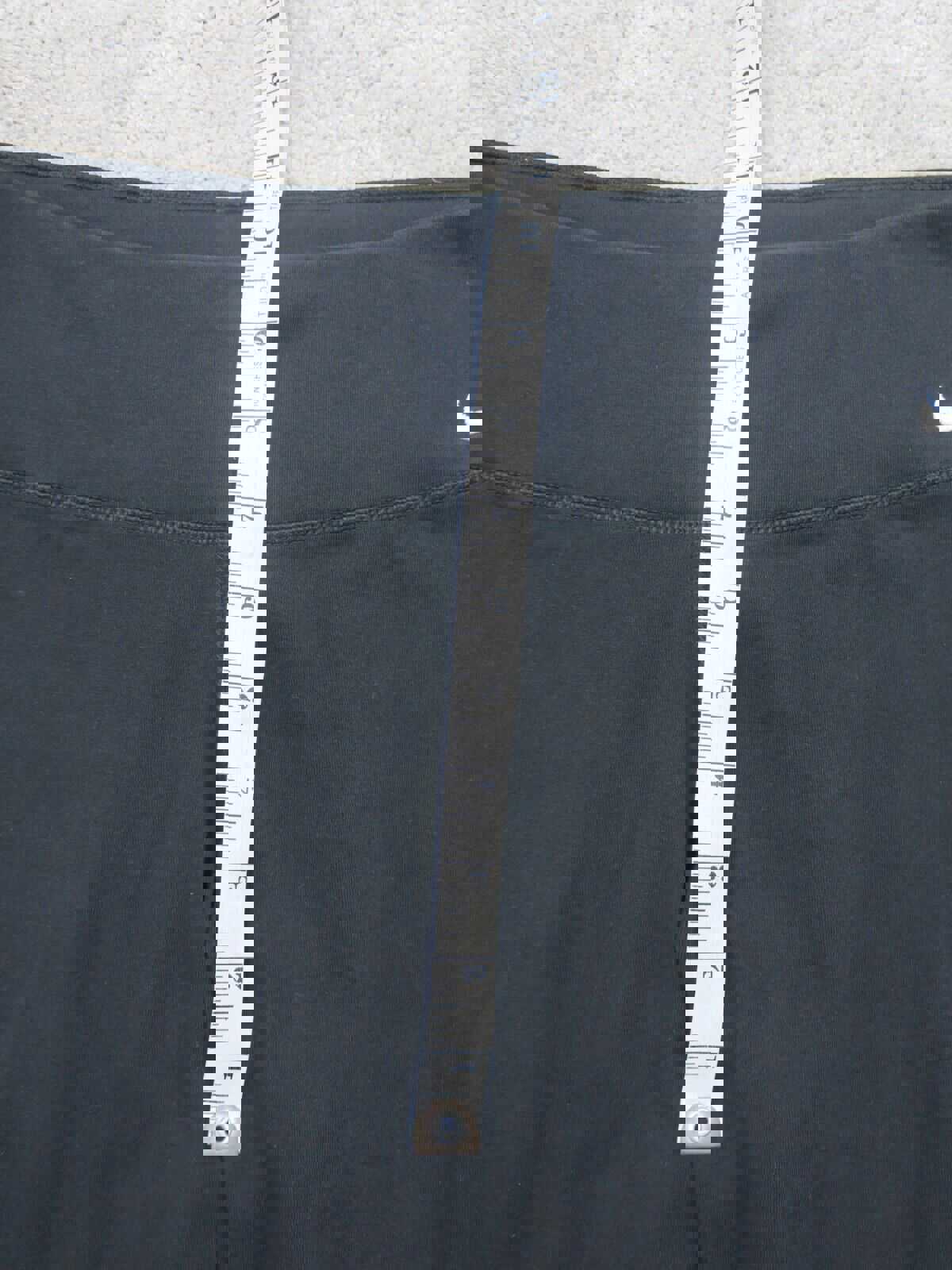 Nike Women's Large Black Yoga Leggings with Swoosh Logo