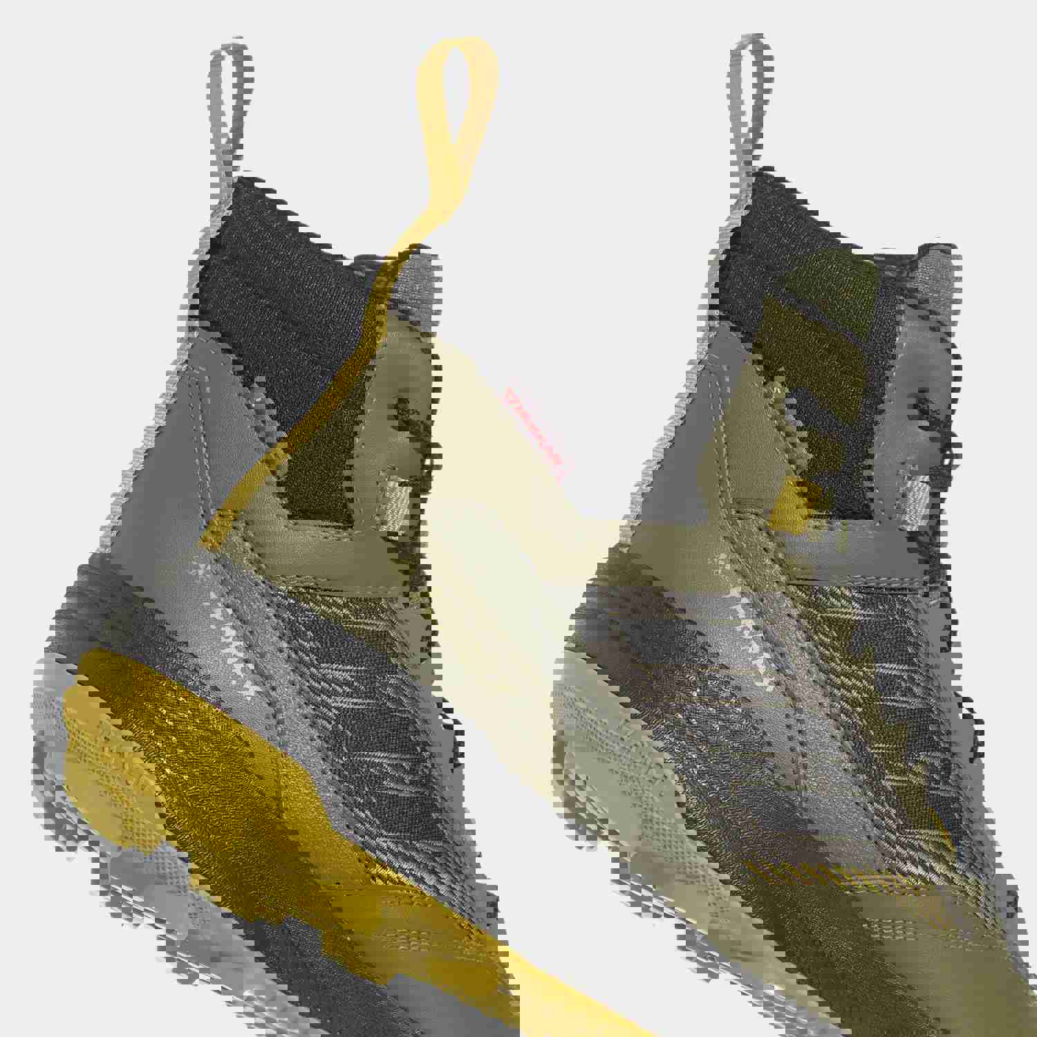 Men's adidas Terrex Unity Leather Mid COLD.RDY Hiking Boots