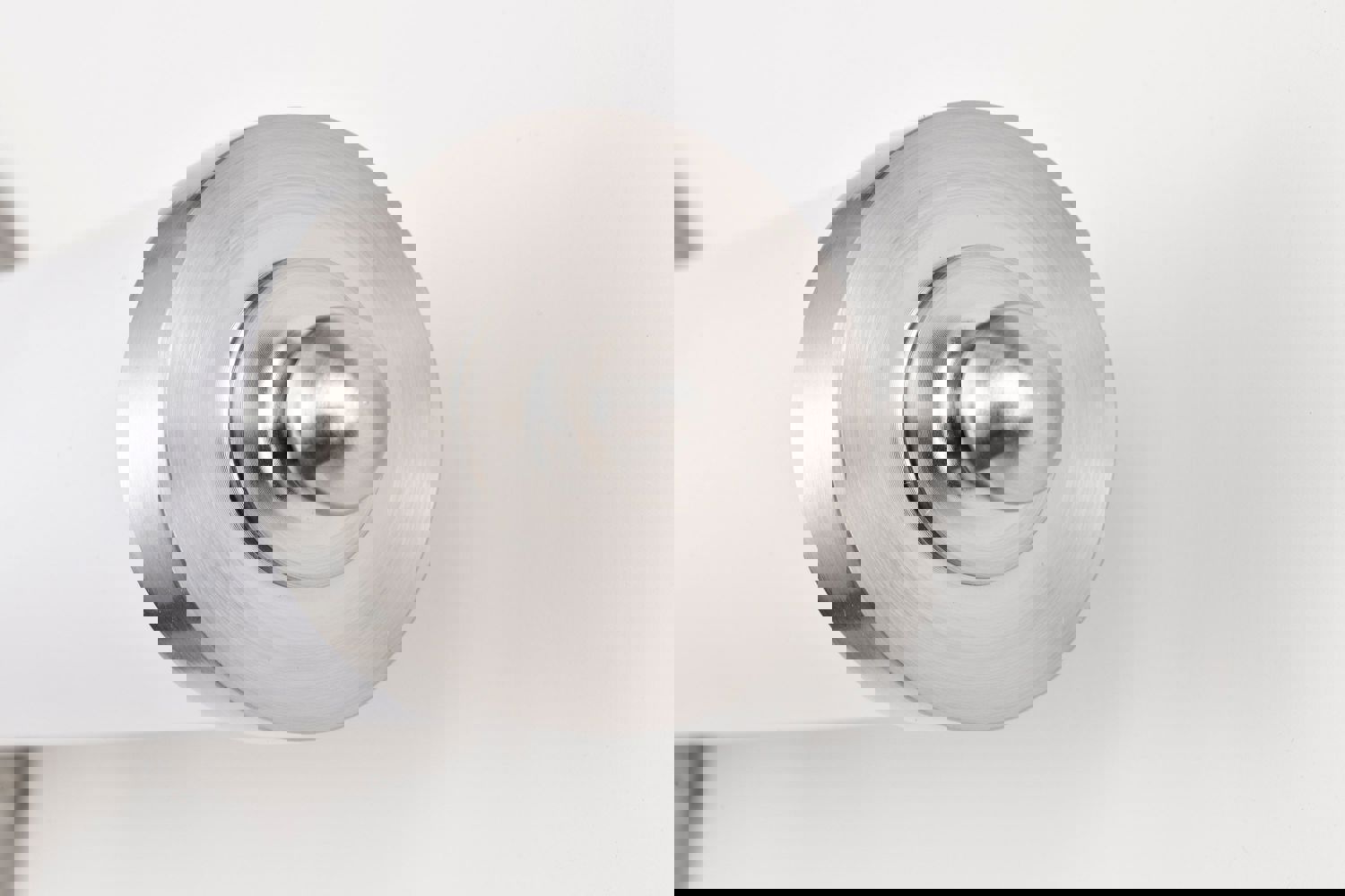 SATCO/NUVO Kagen Medium Vanity LED Light with Brushed Nickel Finish and White Acrylic Lens (62-1535)