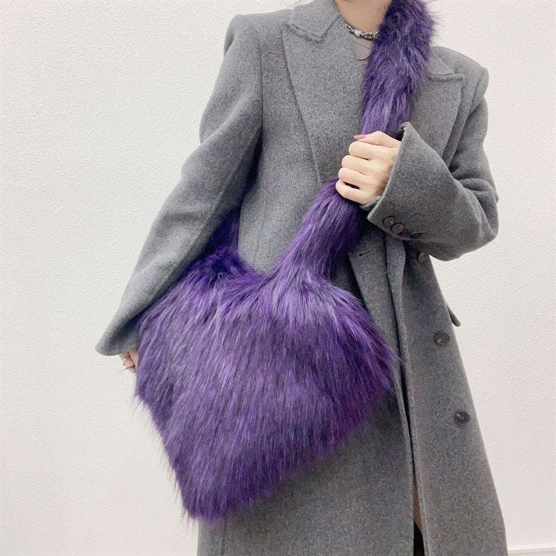 Winter Fleece Heart Shape Crossbody Bag for Women - Plush Large Capacity Love Shoulder Bag