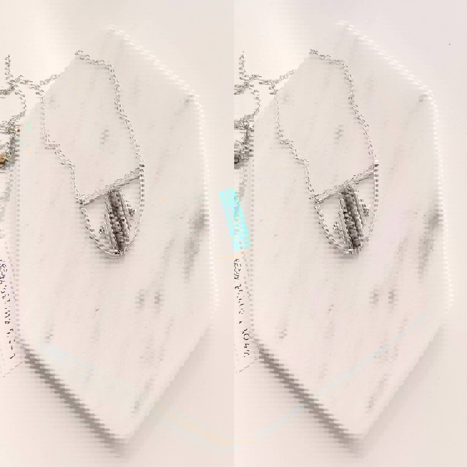 Summer Collection Silver & Turquoise Pendant Necklace