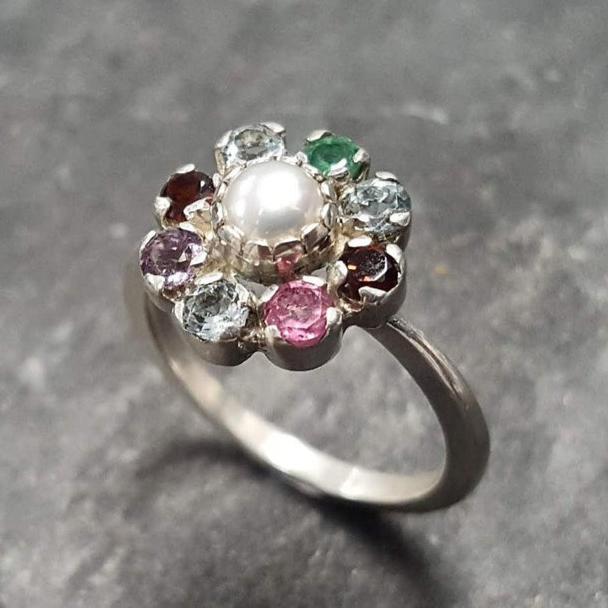 Customizable Mothers Birthstone Ring in Solid 925 Sterling Silver