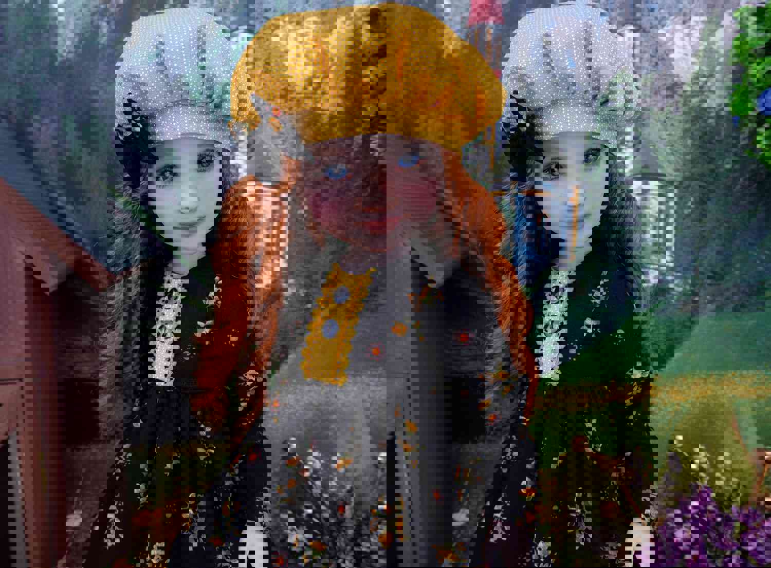 Beccas Garden - Dress Ensemble with Boots for Ruby Red Fashion Friends Doll