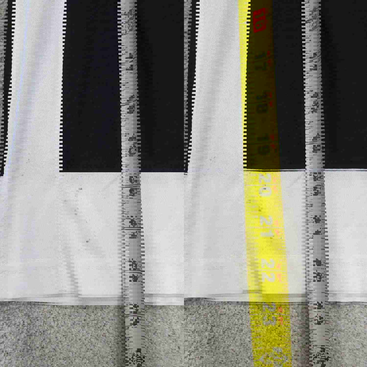 Nike Men's 2XL Black White Athletic Shorts with Elastic Waist for Running and Sports