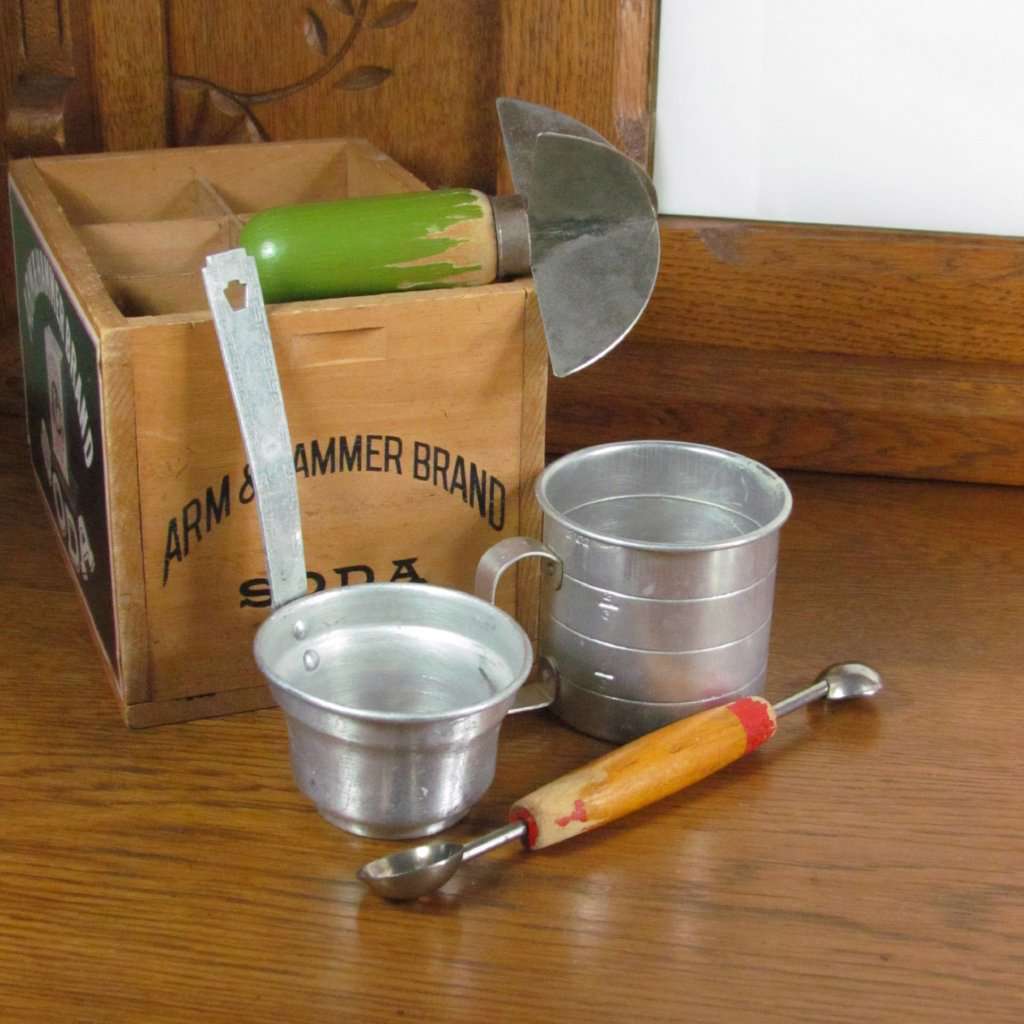 Vintage Kitchen Gadget Set - Measuring Cup, Strainer, Melon Ball, 4 Blade Chopper