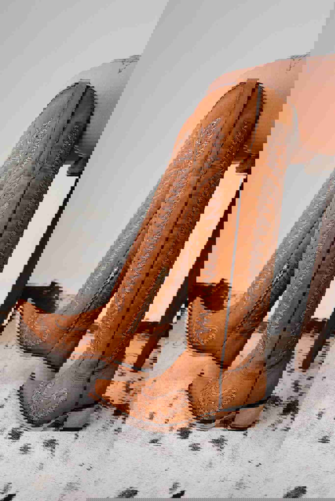 Desierto Miel Snip Toe Cowgirl Boot