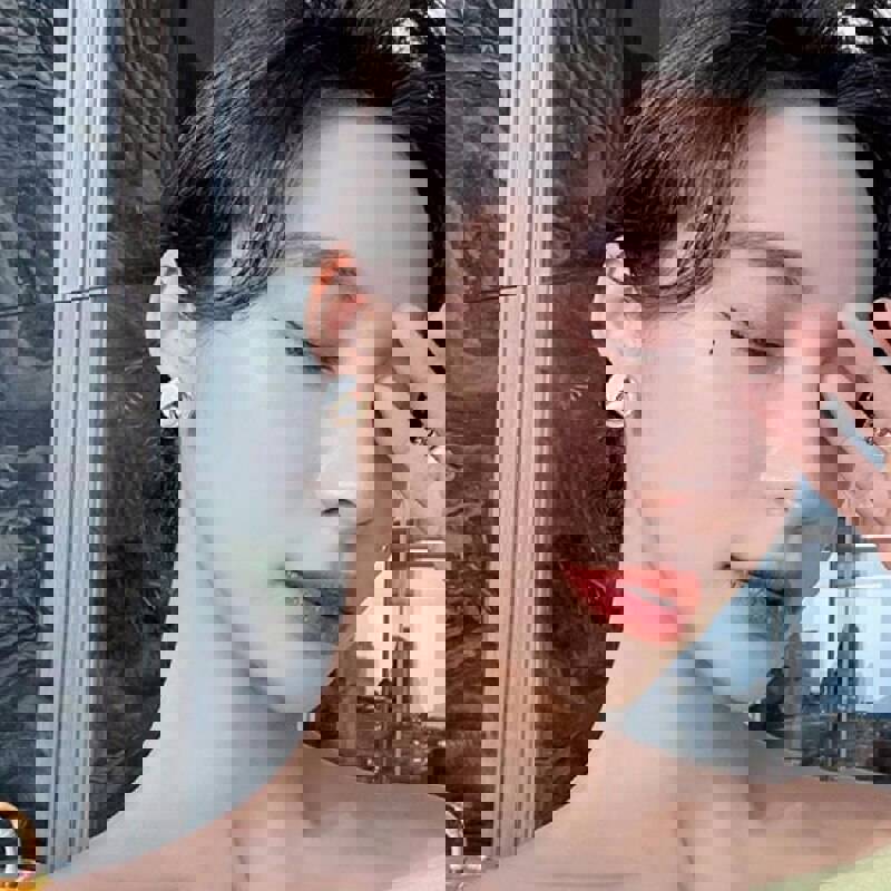 Korea Design Jewelry Simple White Paint Twisted Pearl Earrings Elegant Womens Daily Work Accessories