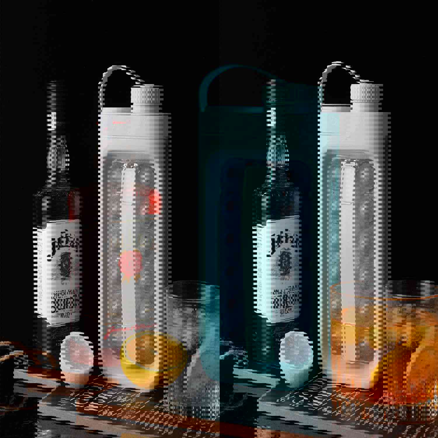 2-in-1 Portable Quick Release Ice Ball Cold Kettle