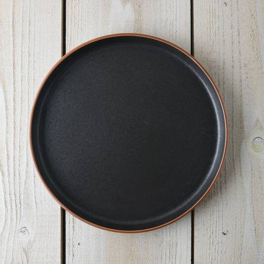 Mino Ware Black Luca Plate & Utensils Gift Set