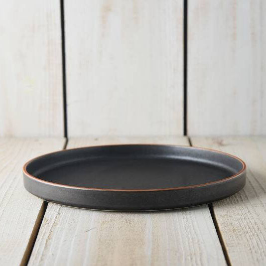 Mino Ware Black Luca Plate & Utensils Gift Set