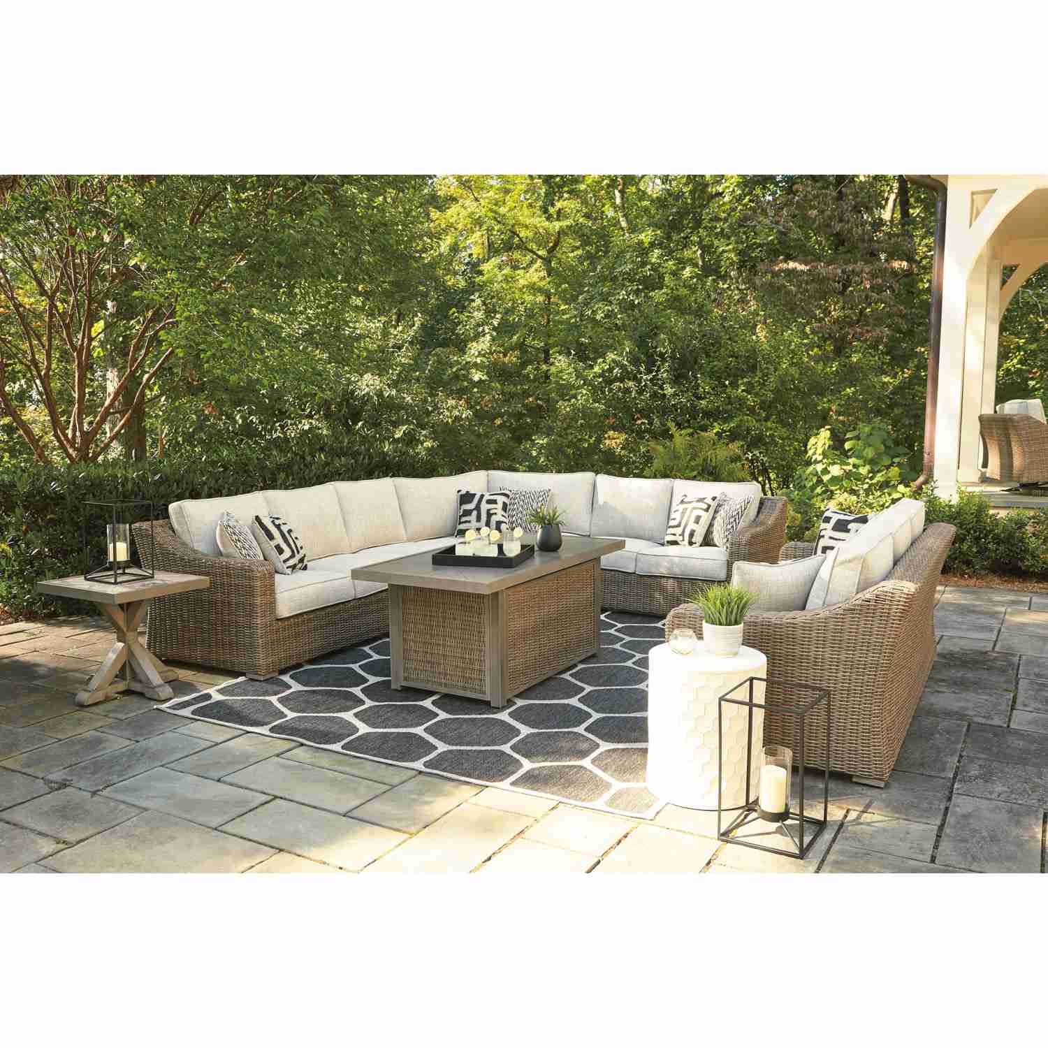 Signature Design by Ashley Outdoor Fire Pit Table P791-773