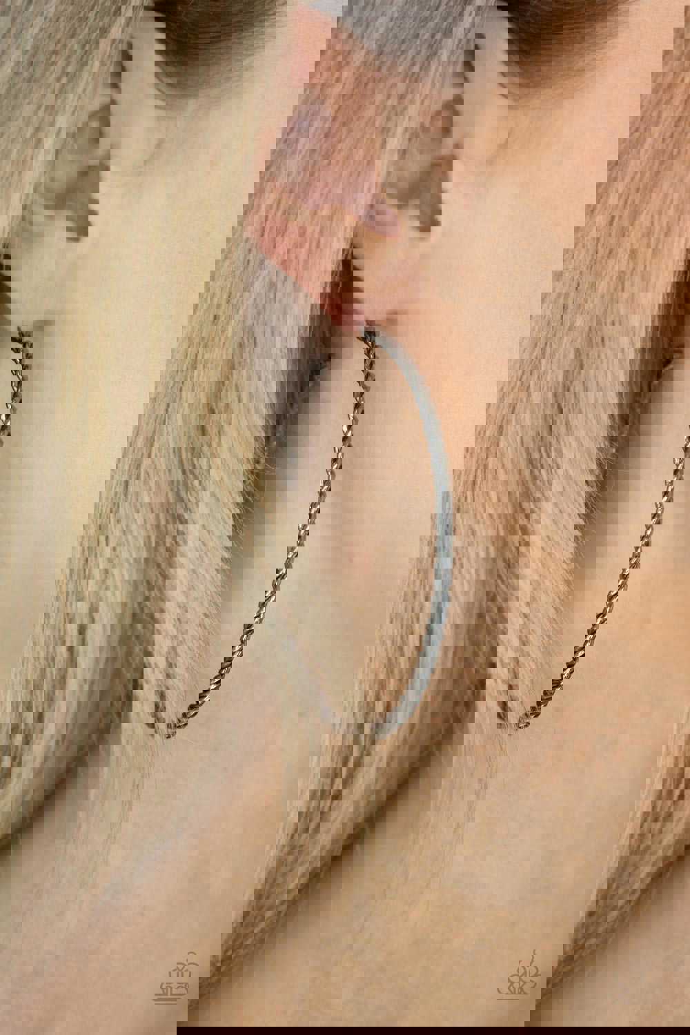 Resist The Twist - Black Paparazzi Earrings