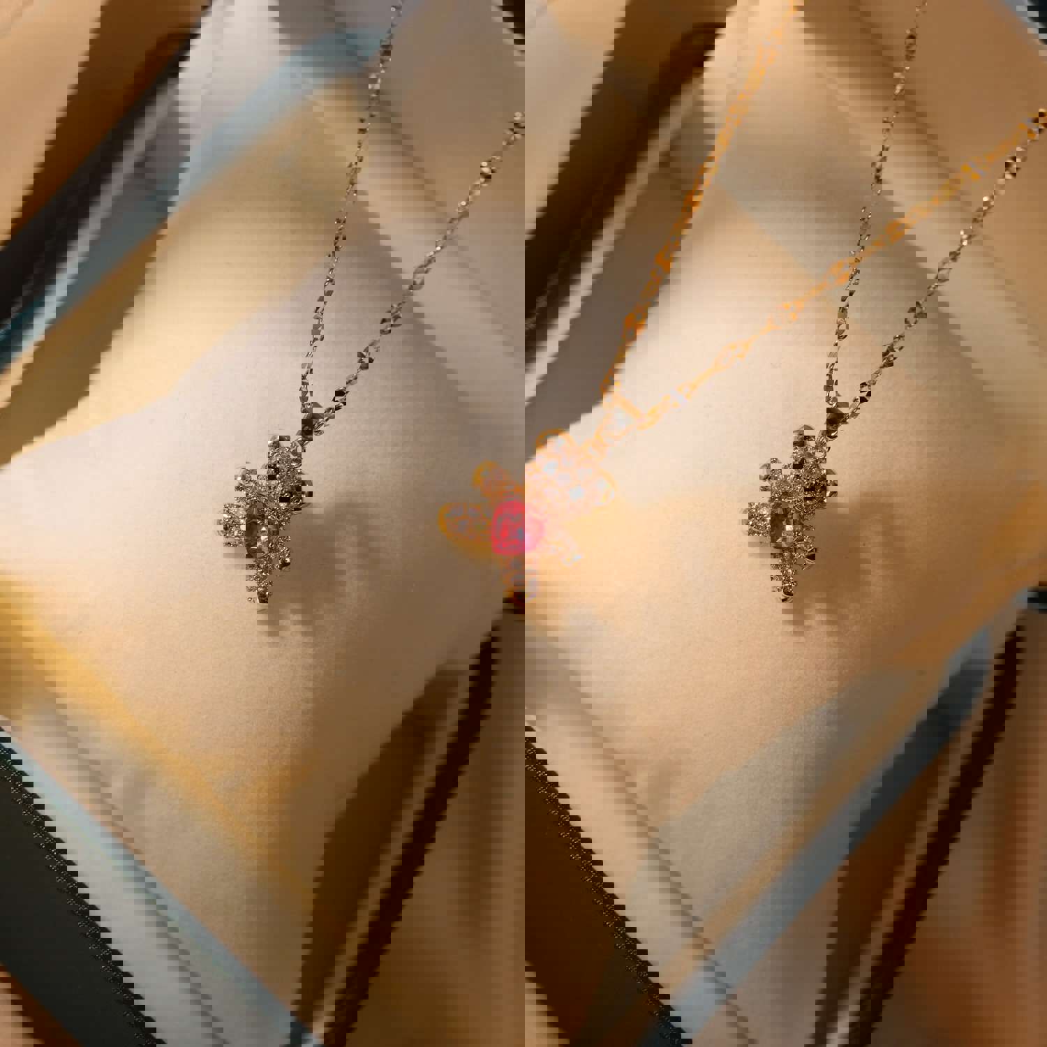 Women's Fashion Temperament Bear Shape Pendant Necklace