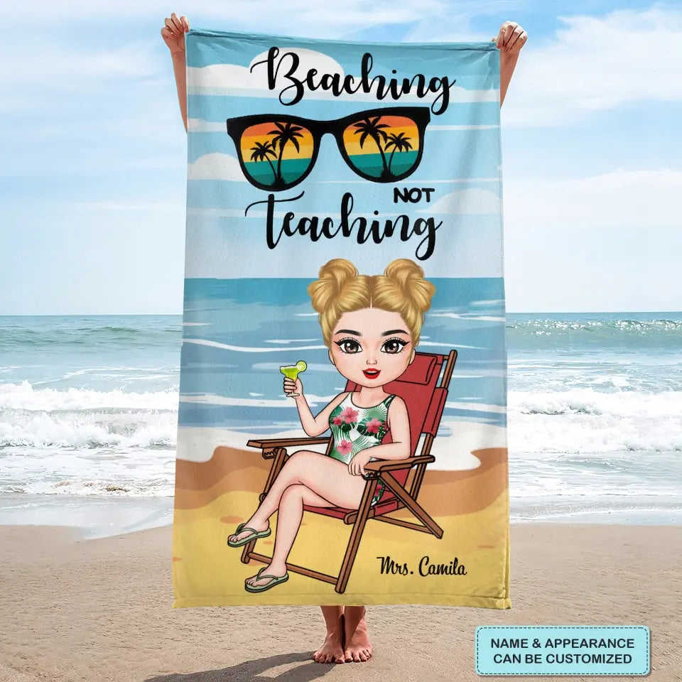 Personalized Custom Beach Towel - Perfect Gift for Teachers Day, Birthday, and Summer