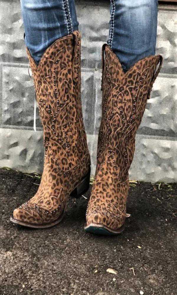 Lane Saratoga Stud Boot - Custom Cowgirl Kim Wild Cheetah Print