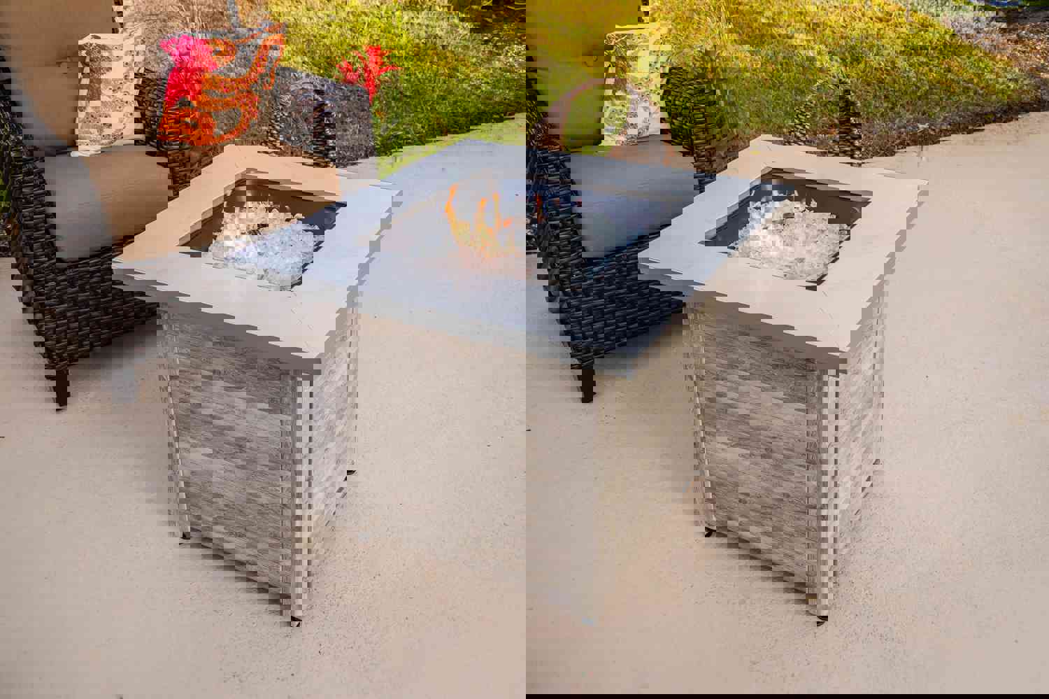 Endless Summer Chesapeake 30 in. Propane Gas Fire Pit Table