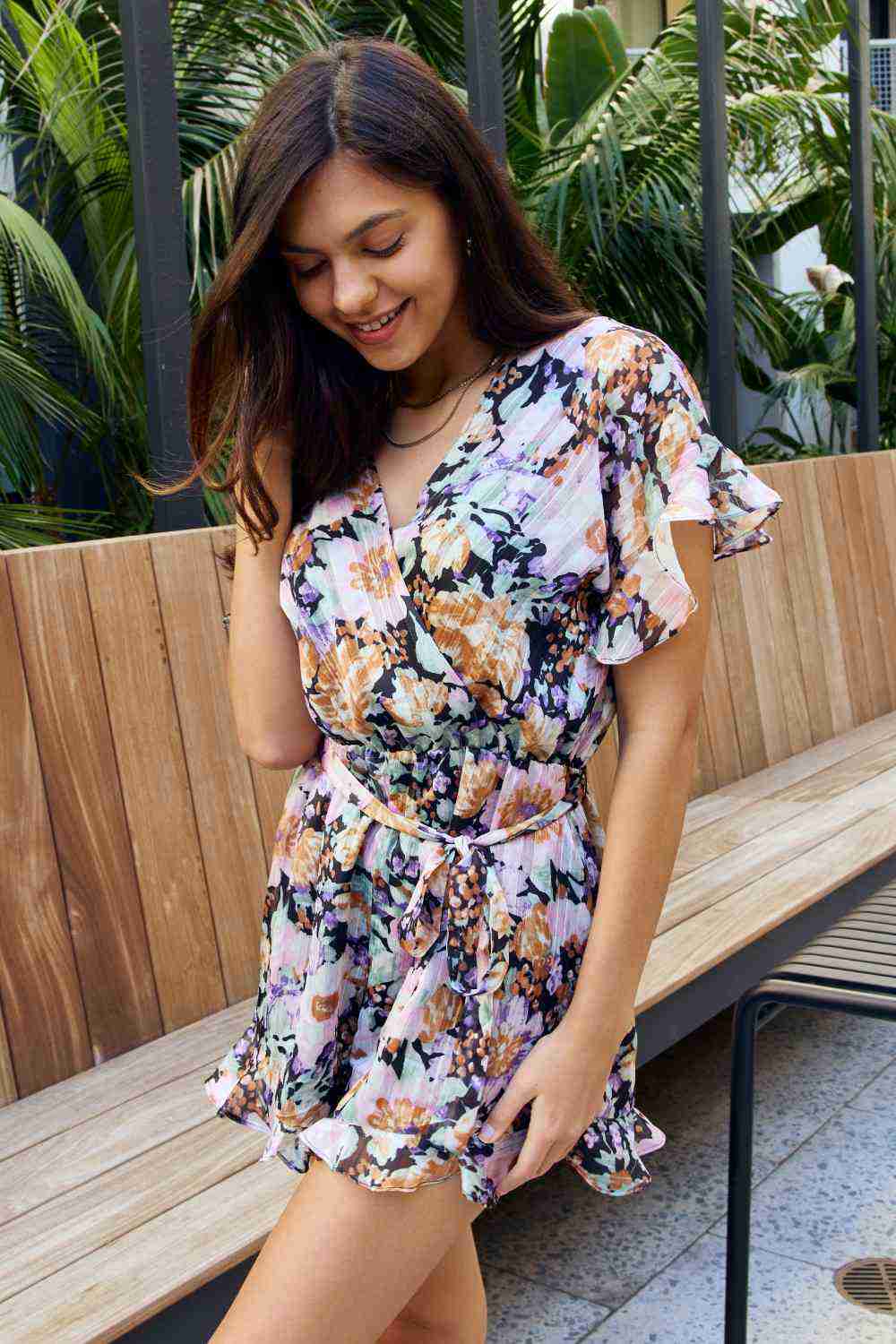 Nowena Stylish Women Plus Size Floral Tie Belt Ruffled Romper - Black/Pink
