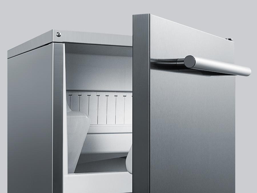 Summit 14.88 Slim Fitting Built In Ice Maker BIM68OSGDR