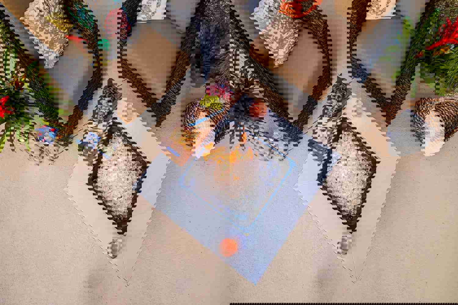 Endless Summer Chesapeake 30 in. Propane Gas Fire Pit Table