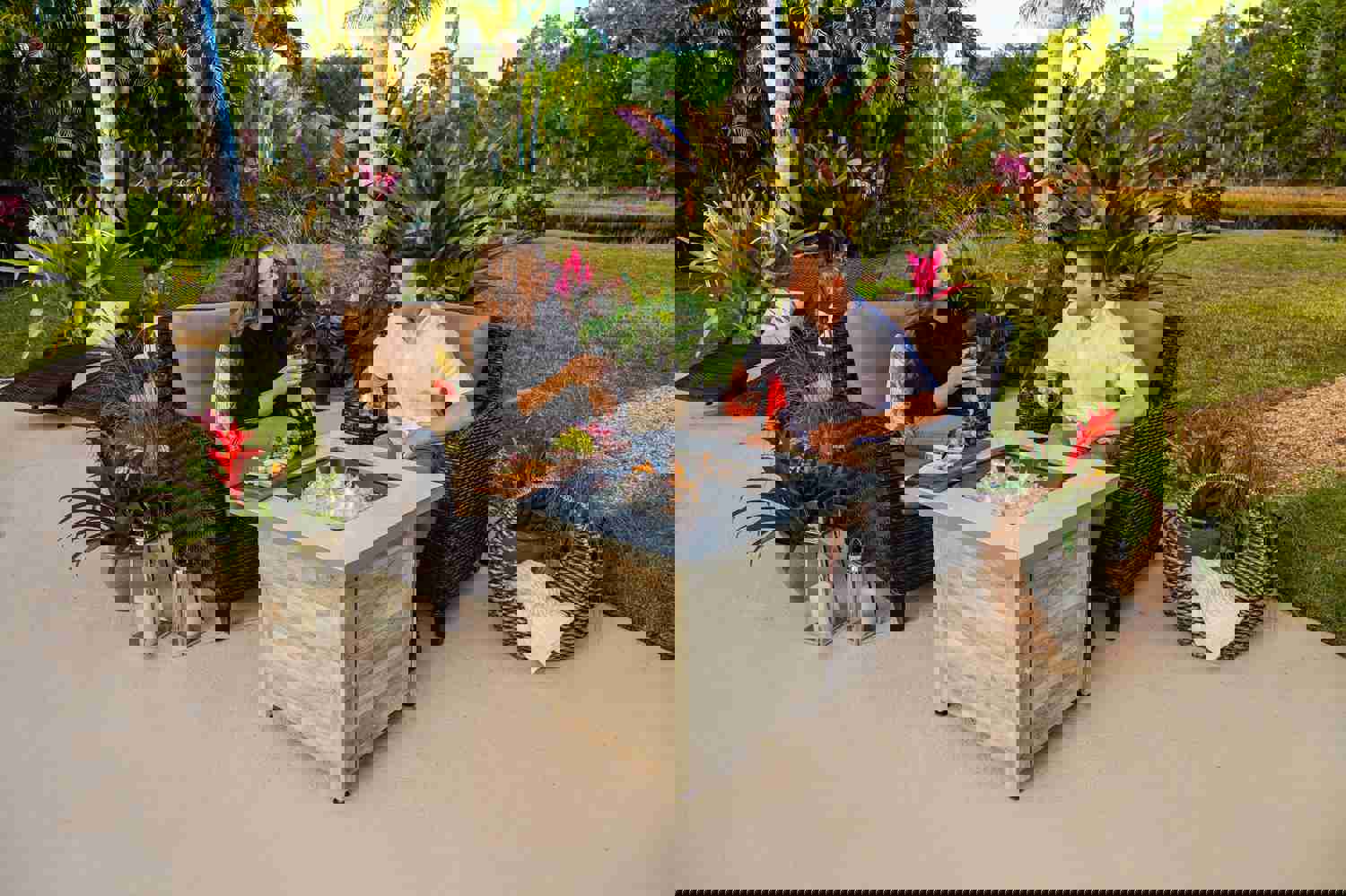 Endless Summer Chesapeake 30 in. Propane Gas Fire Pit Table