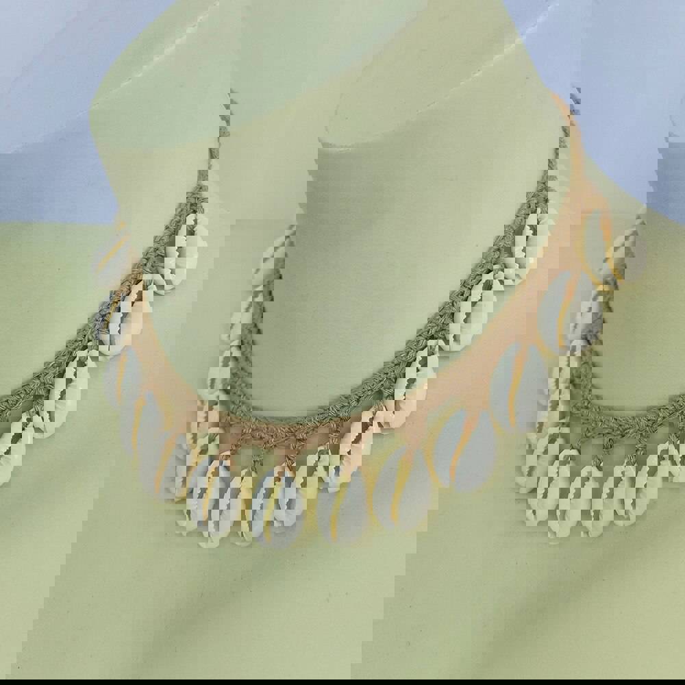 Simplicity Girl Seashell Choker Necklace - Crochet Bohemian Beach Tassel Necklace for Women