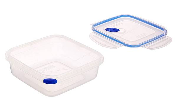 Sterilite 4 Cup Food Storage Container with Leak-Proof Seal