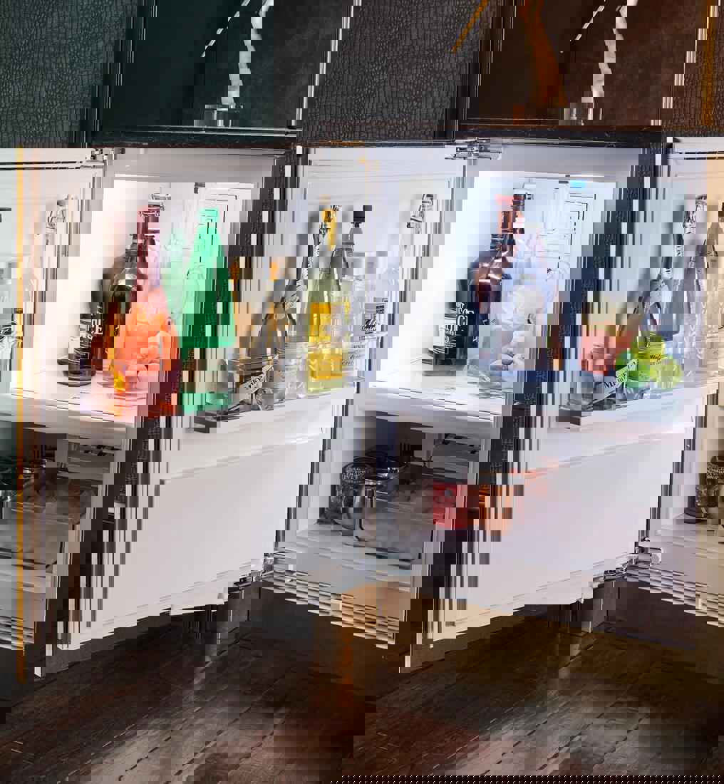 Sub-Zero DEU2450CIL 24 Designer Undercounter Refrigerator/Freezer With Ice Maker - Panel Ready