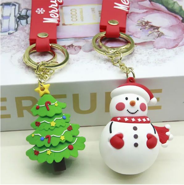 4pcs Christmas Keychain Gift Set - Santa Claus, Reindeer, Snowman Cute Bag Pendants