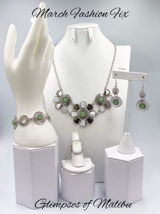 Paparazzi Glimpses of Malibu - Complete Trend Blend Fashion Fix Set March 2022