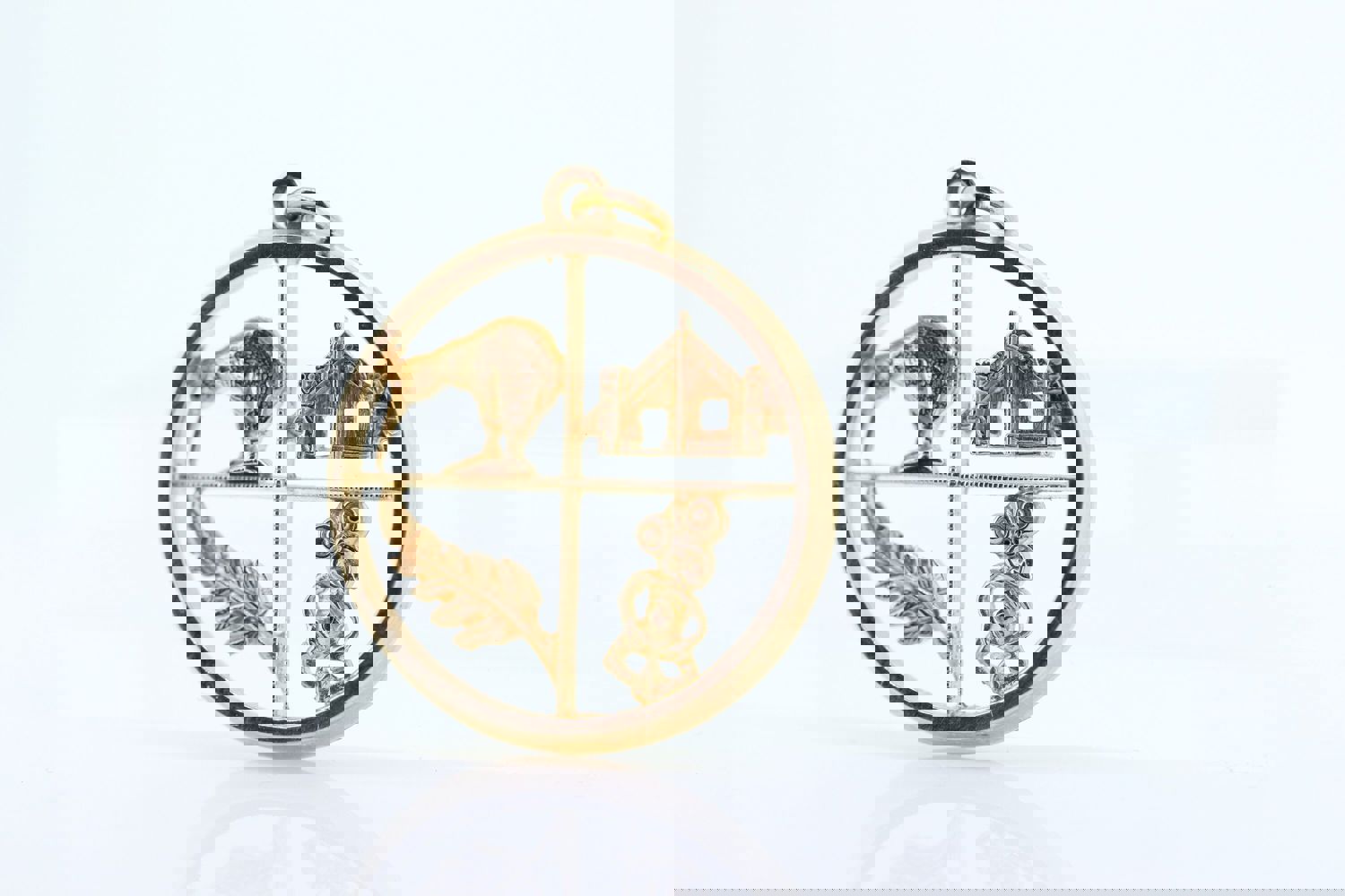 14k Gold New Zealand Themed Pendant Medallion with Kiwi Bird and Fern Design