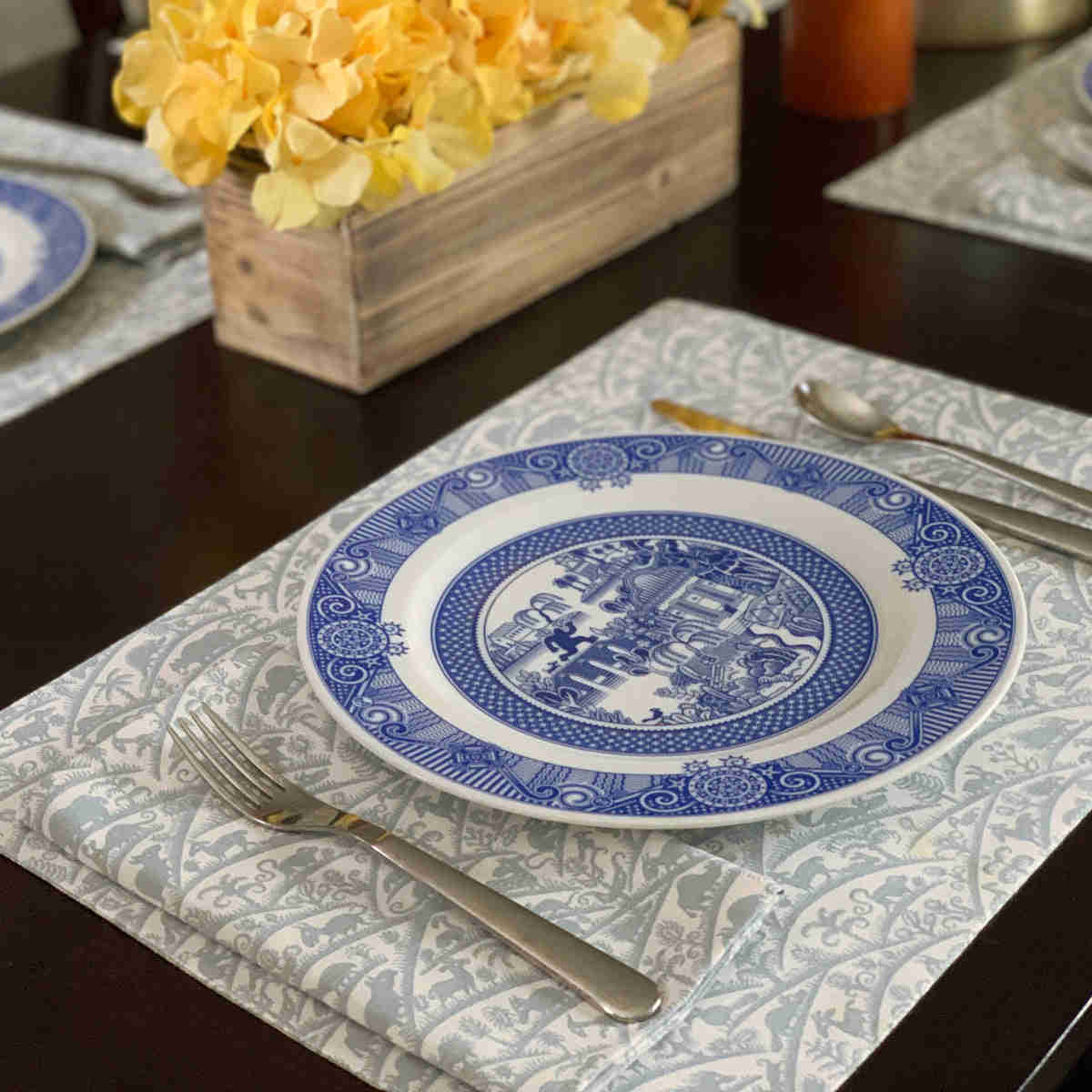 Flora, Fauna & Aliens Kitchen Textiles Set