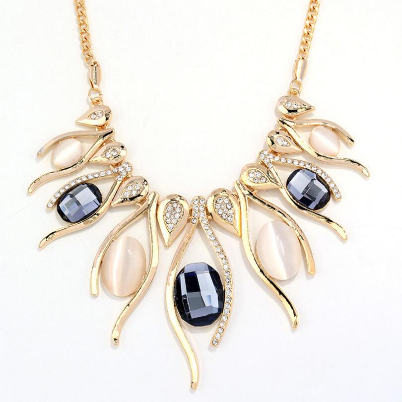 Hyperbole Big Necklaces & Pendants For Women Vintage Egg Shape Crystal Flower Pendant Necklace