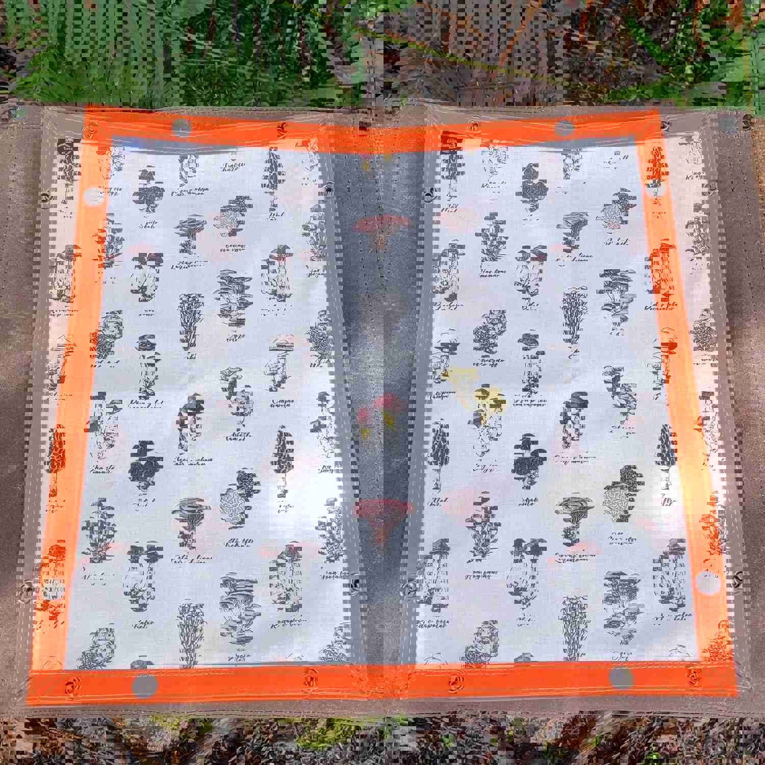 Redwood Deluxe XL Waxed Canvas Collapsible Travel Tray & Kneeling Pad