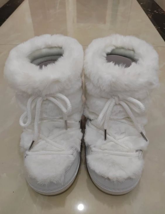Women's Winter Snow Boots with Fluffy Fur, Lace-Up, Non-Slip Waterproof Ski Boots