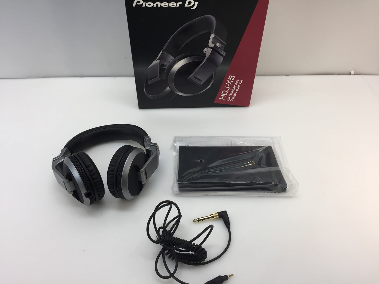 Pioneer DJ HDJ-X5 Over-Ear DJ Headphones Silver, NOB