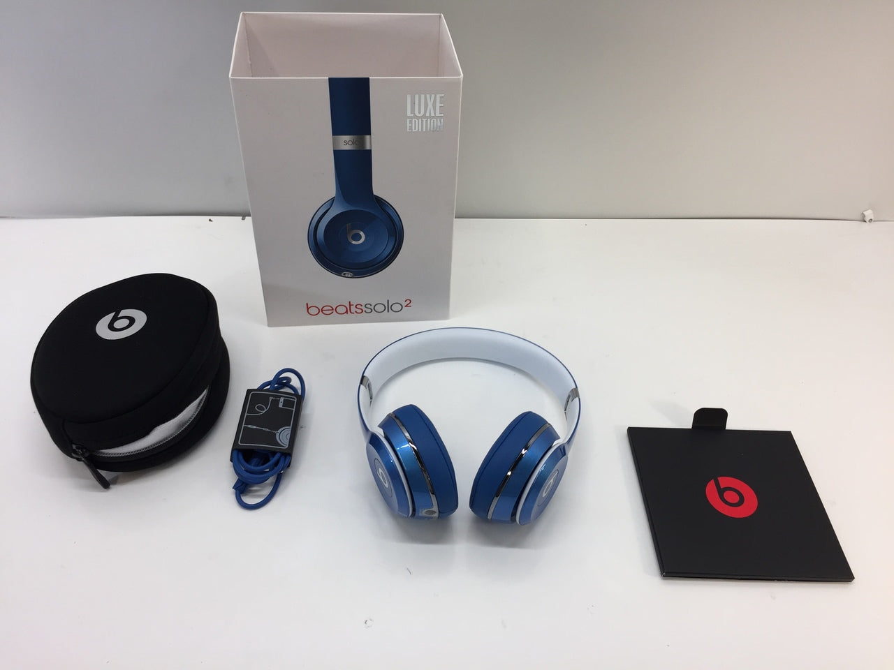 Beats by Dr. Dre Solo2 Wired On-Ear Headphone Luxe Edition Blue ML9F2AM/A NOB