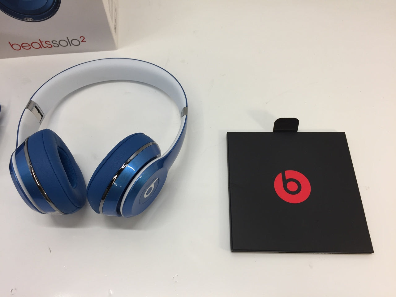 Beats by Dr. Dre Solo2 Wired On-Ear Headphone Luxe Edition Blue ML9F2AM/A NOB