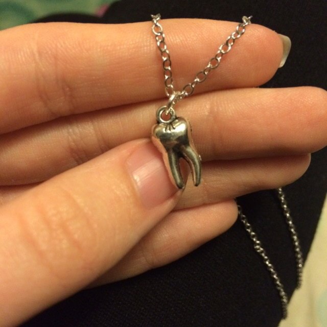 Gothic Antique Silver Color Tooth Pendant Necklace for Girls and Women - Wicca Grunge Fairy Core GoblinCore Alt Accessories