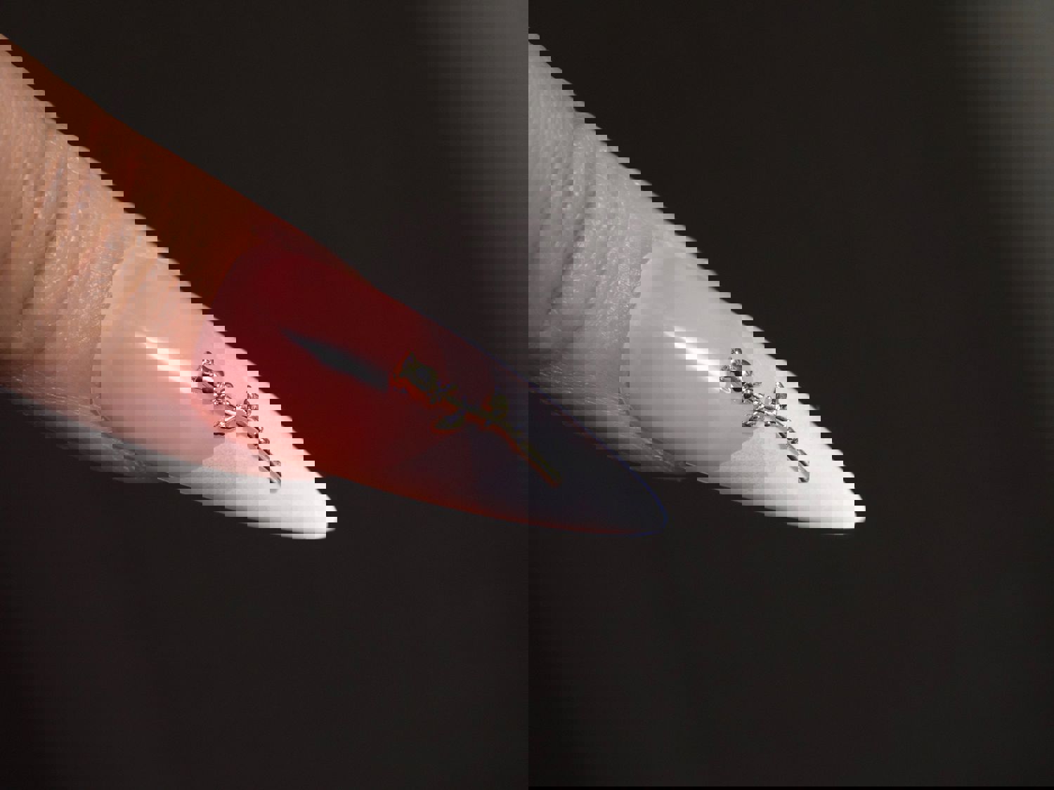 18k Gold Rose Decal for Nail Art - Exquisite Gold Floral Nail Jewelry