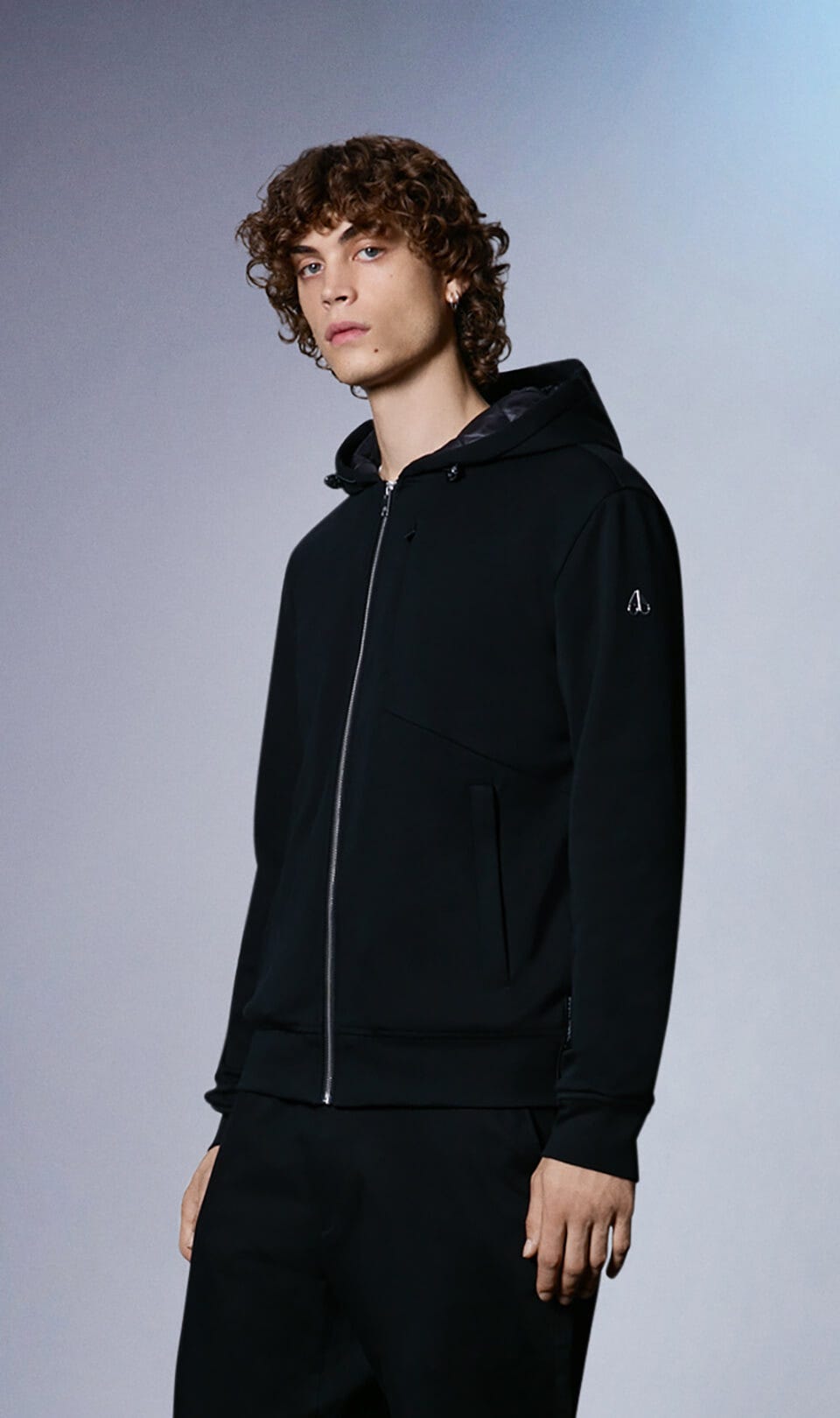 MOOSE KNUCKLES CHILLOYNEYS HOODIE - Men's Slim Fit Cold-Weather Hoodie