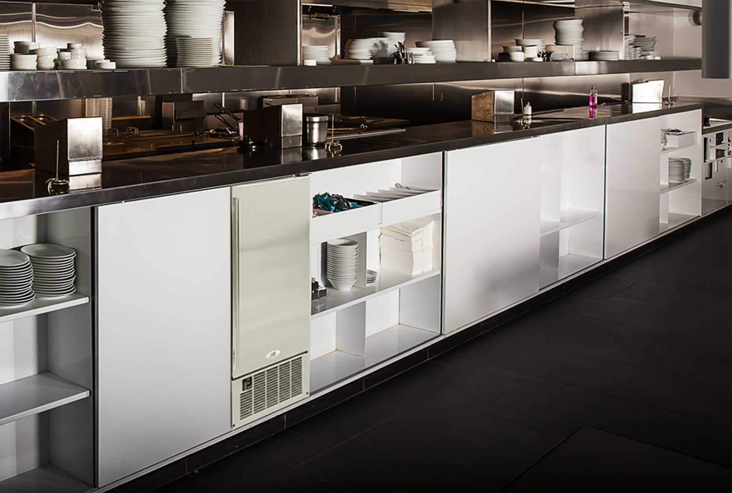 SPT Under-Counter Ice Maker IM-60YUS