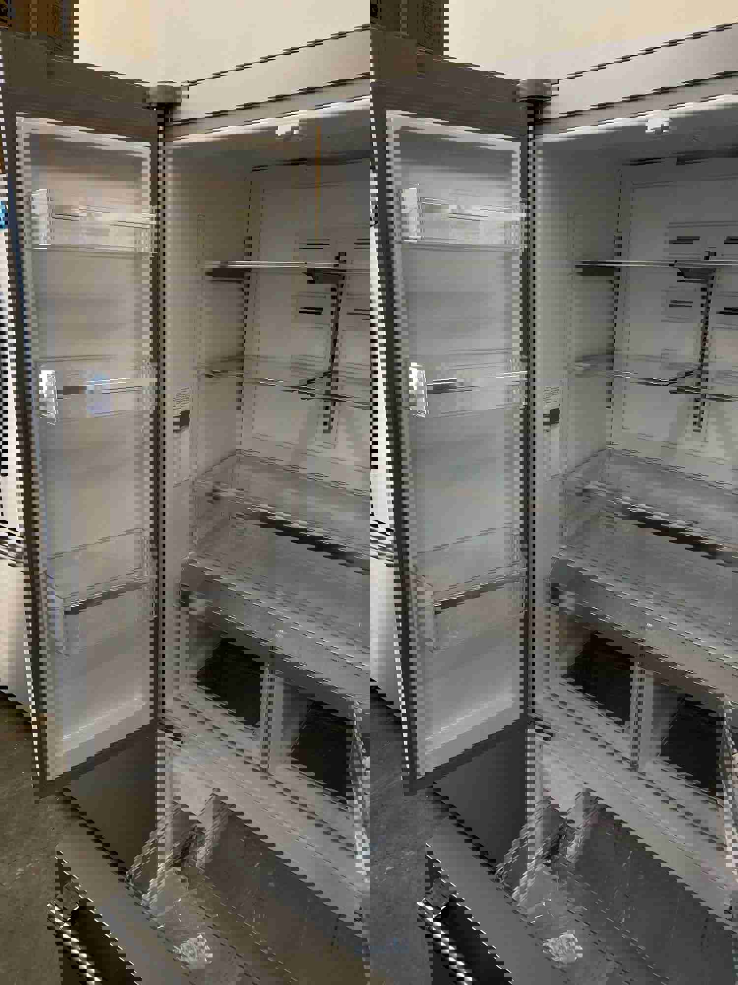 Thermador Professional Series T36FT820NS 36 Inch Freestanding French Door Smart Refrigerator