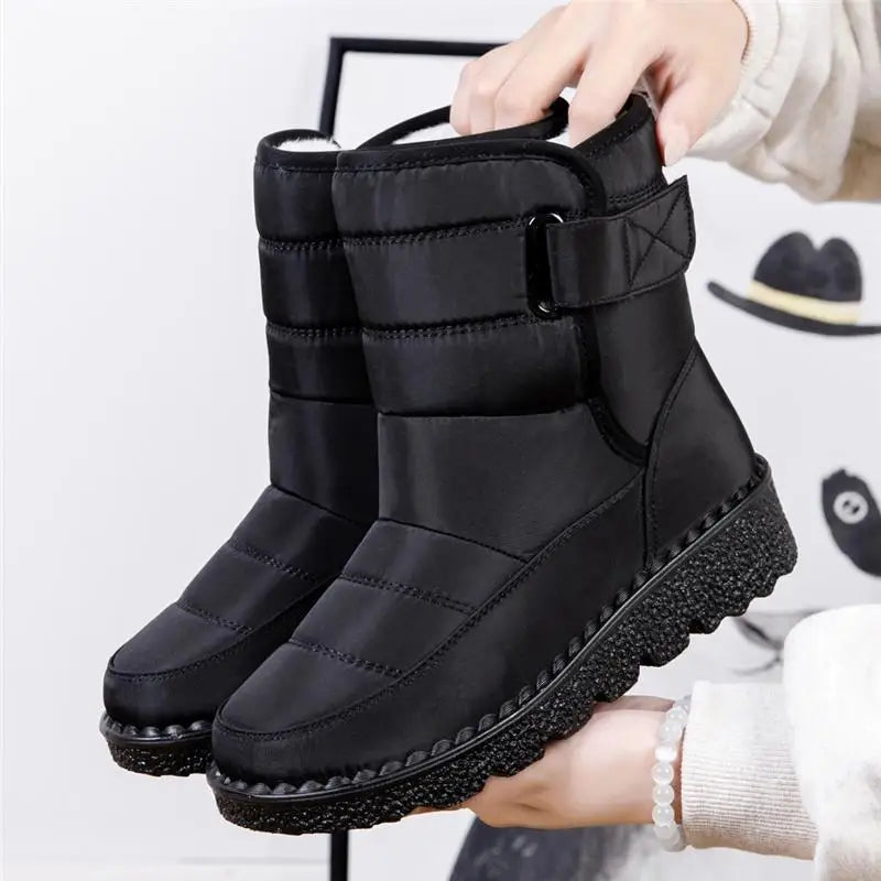 Women's Snow Boots - Plush Slip-On Platform Ankle Boots with Fur, Waterproof & Chunky Winter Shoes